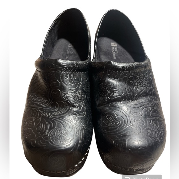 White Mountain Profesional Clogs Slip-On Nursing Shoes Women's Size 9 - Picture 1 of 6
